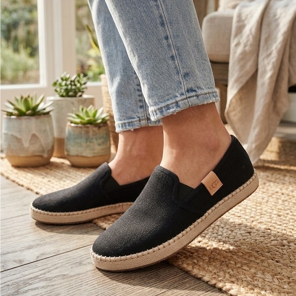 UGG Shoes - UGG woman’s Black and Tan Casual Slip-Ons